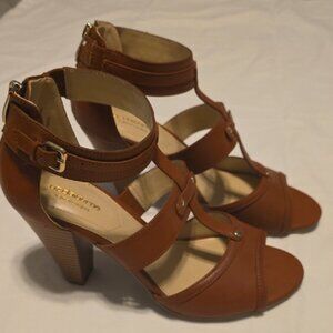 Liz Claiborne Gabby Back Zip Heel. Cognac 8.5
